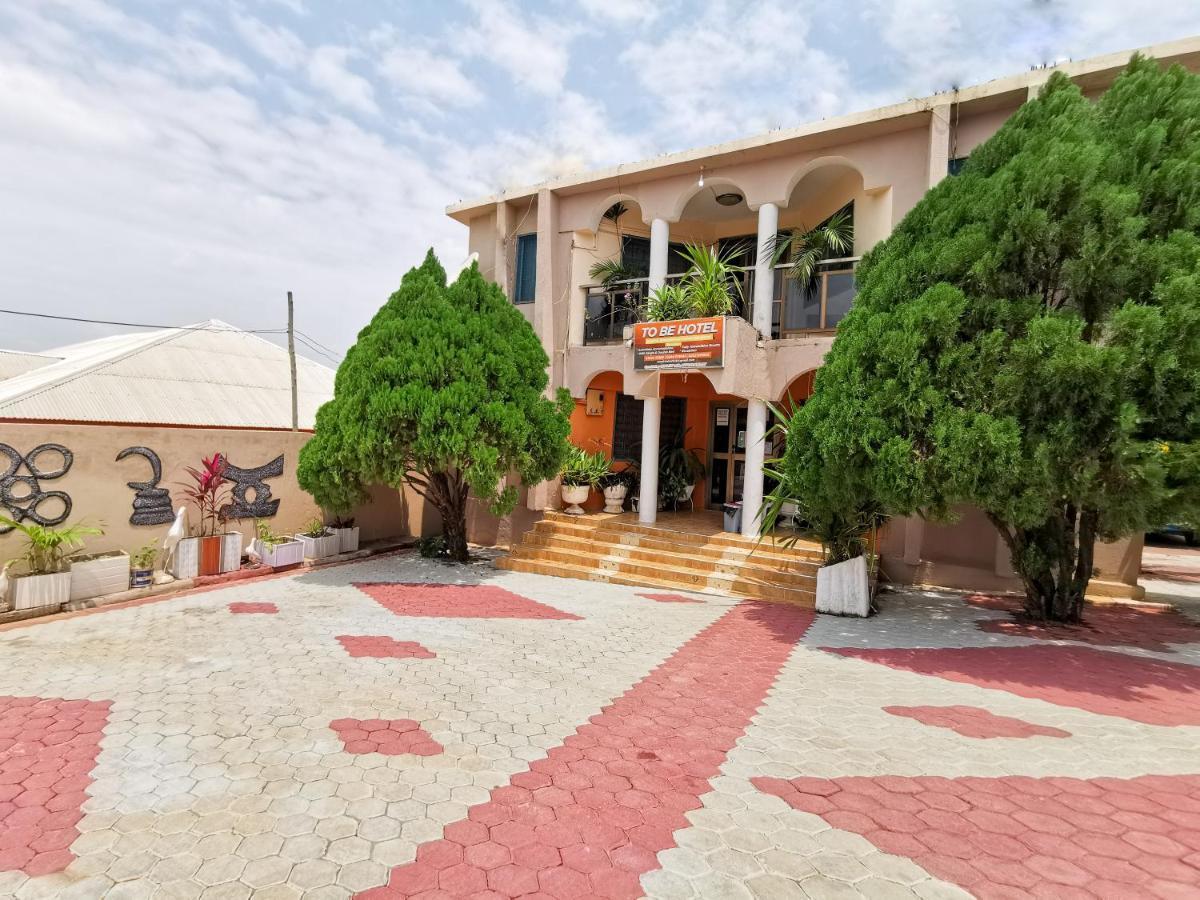 To Be Hotel Кумасі Екстер'єр фото