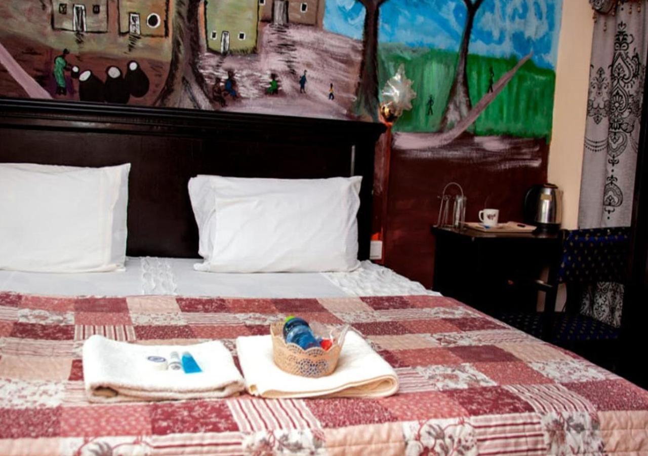 To Be Hotel Кумасі Екстер'єр фото